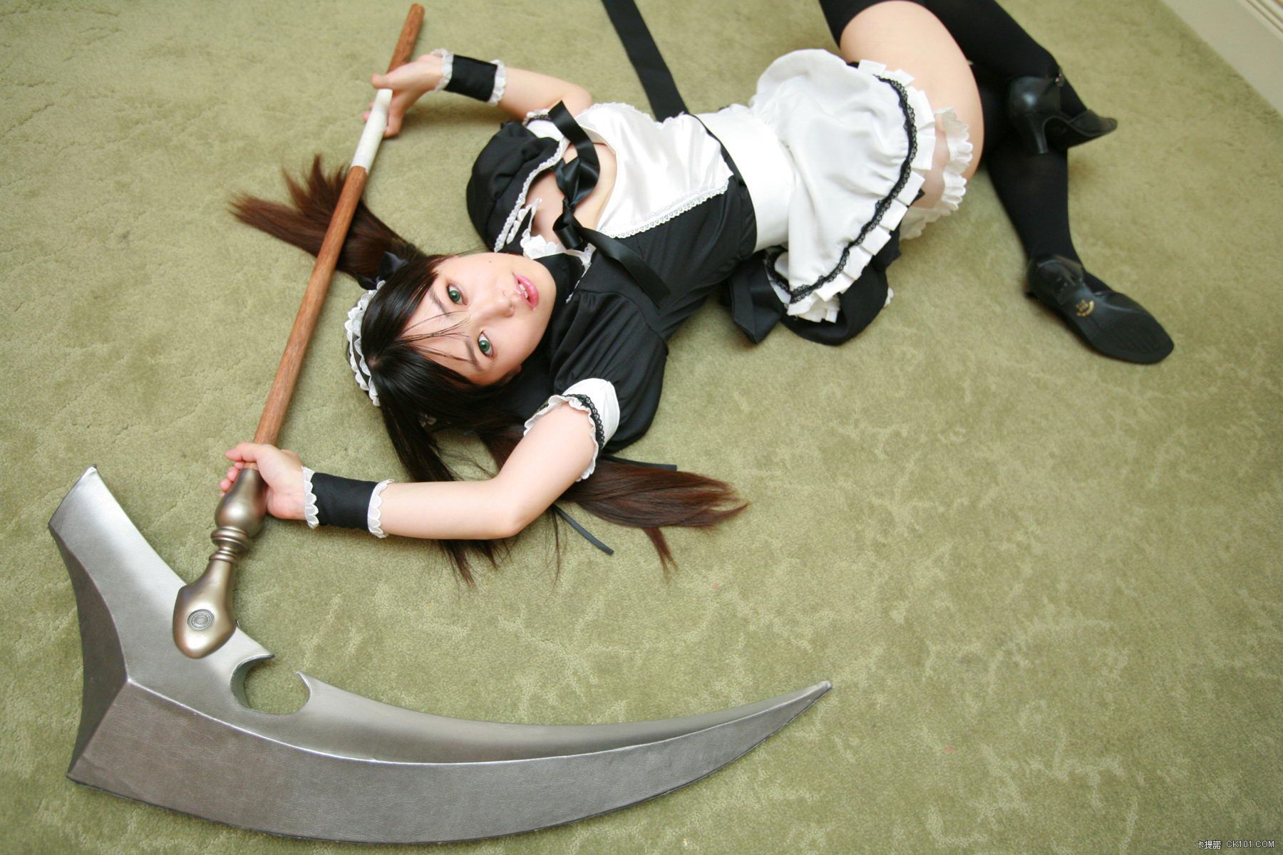 queens-blade-airi-maid-cosplay-148.jpg