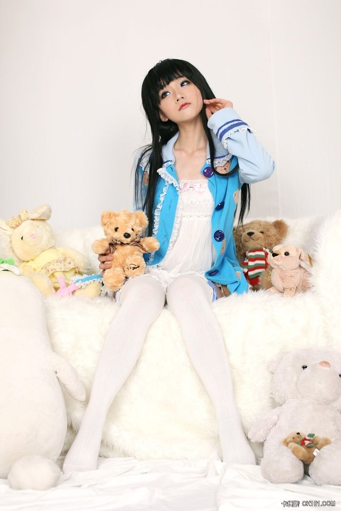 kamisama-no-memo-chou-alice-cosplay-by-k-miyuko-004.jpg