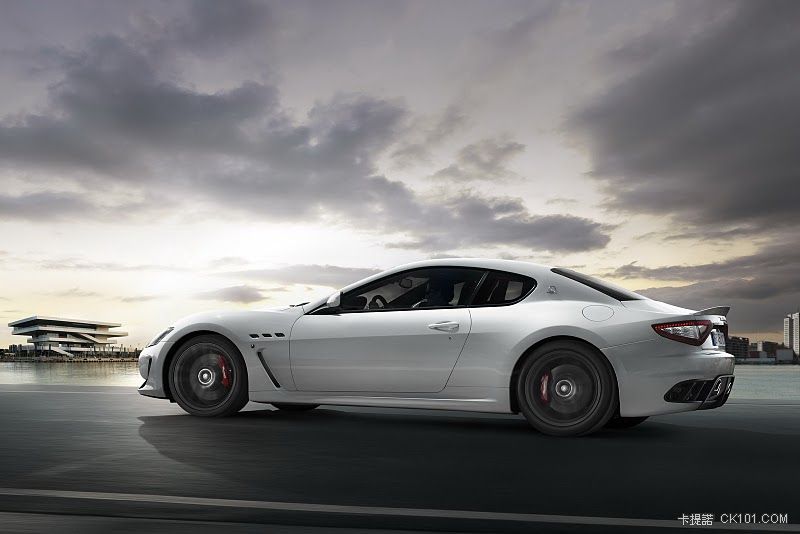 2012-Maserati-GranTurismo-MC-Stradale-Side-View.jpg