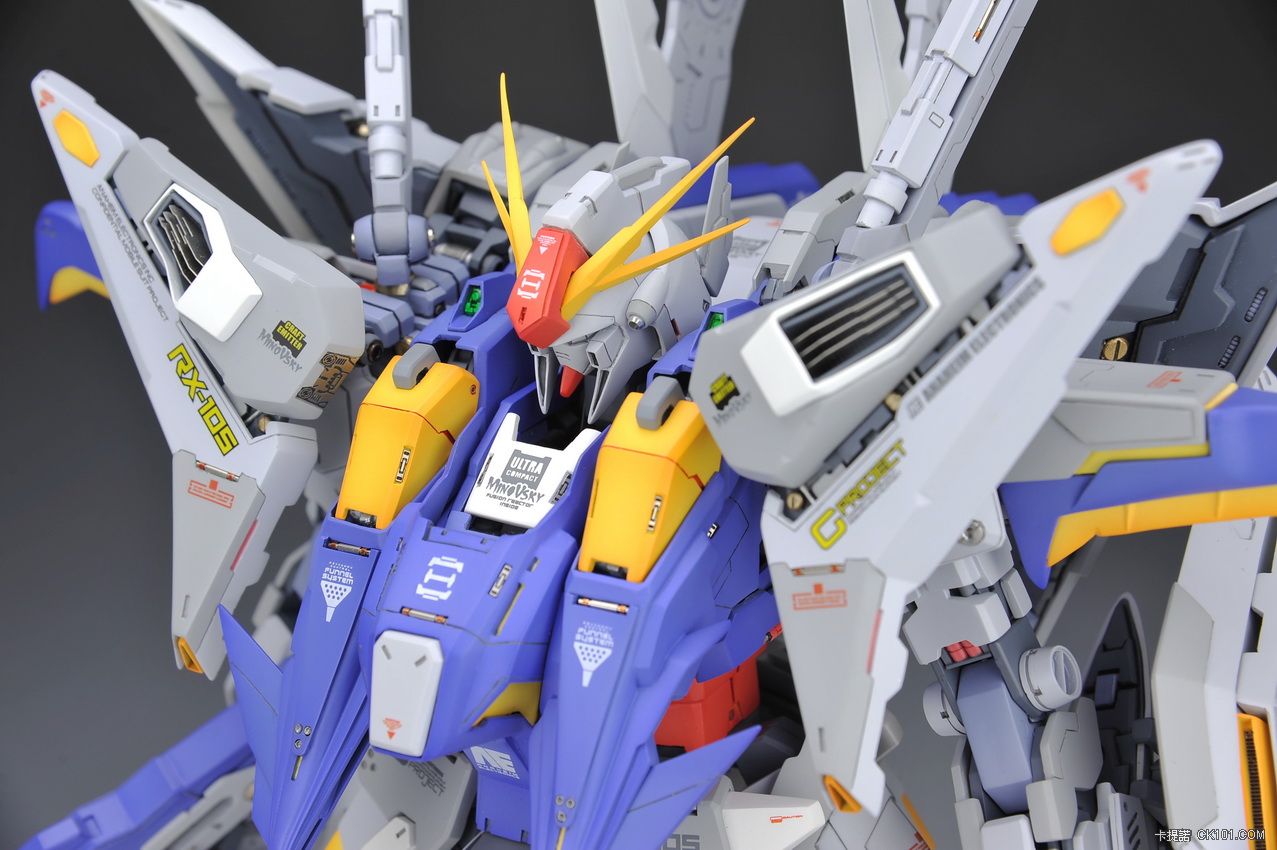 172-RX-105-Xi-Gundam-14.jpg