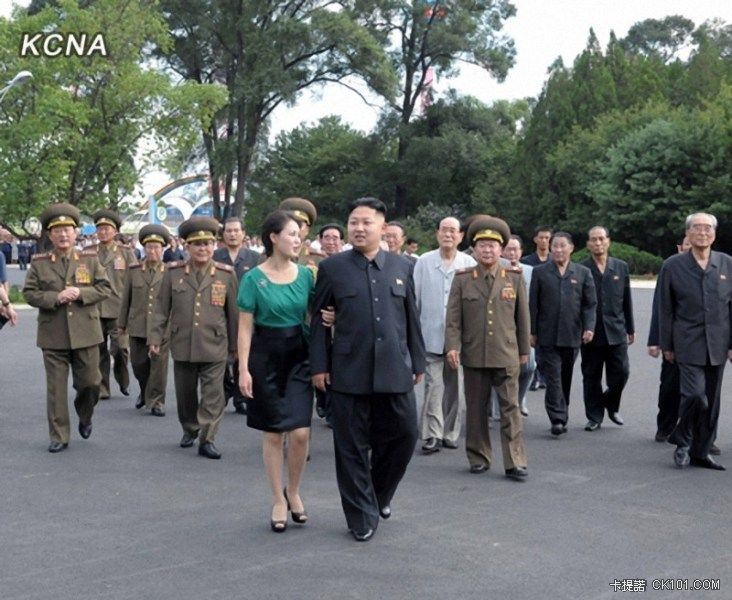 霸氣金正恩 金正恩被美媒評為“2012年最迷人在世男性2.jpg