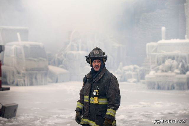 frozen_chicago_fire_640_10.jpg