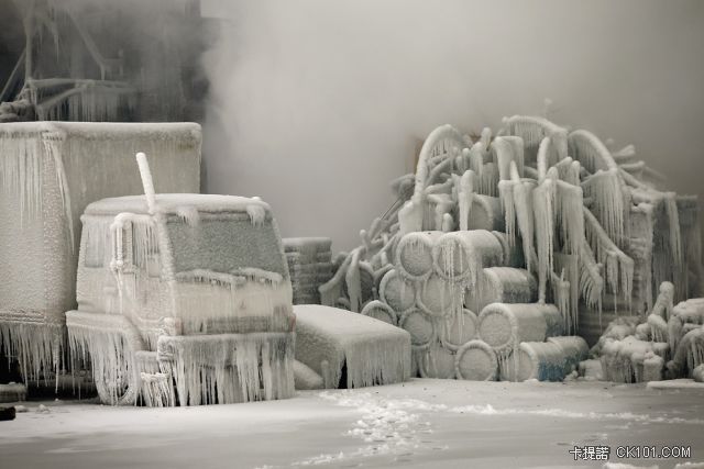 frozen_chicago_fire_640_11.jpg