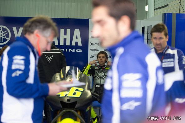 Valentino Rossi MotoGP Testing Day One FEuWOIX1vuSl.jpg