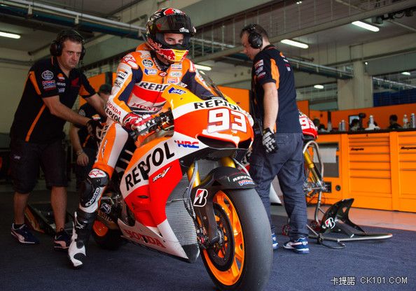 Marc Marquez MotoGP Tests Sepang Day Three QyjifyuP2Tql.jpg