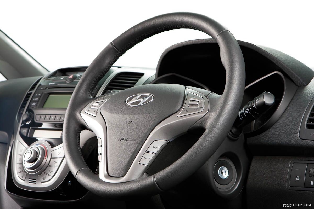 hyundai-ix20-interior-3.jpg