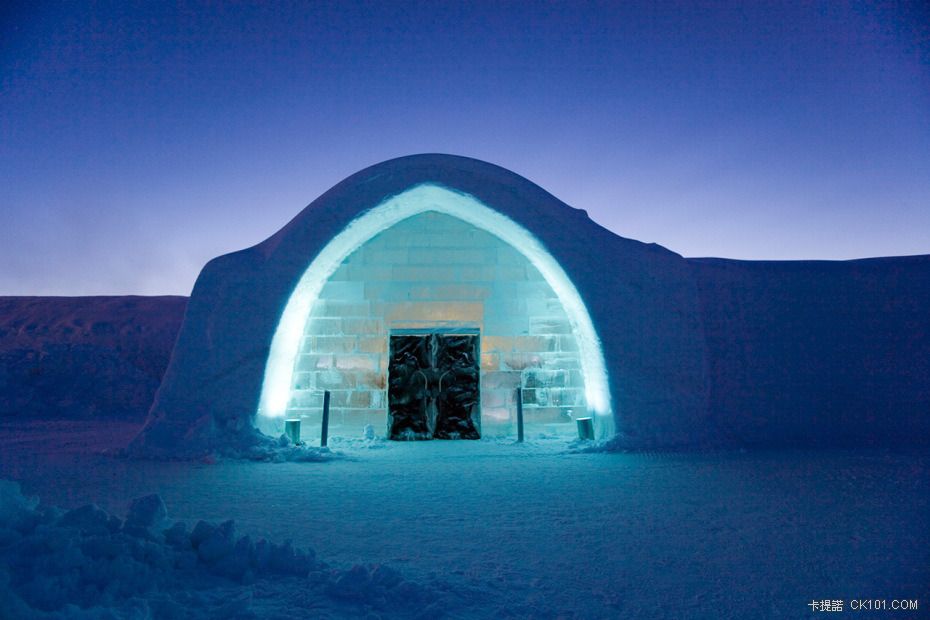 inside-swedens-icehotel-2.jpg