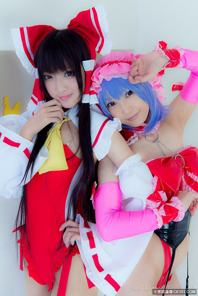 靈夢&蕾米莉亞09.jpg