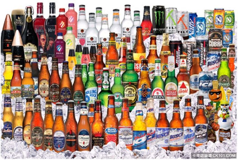 800px-beer collection.jpg