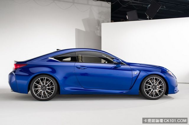 lexus-rc-f-coupe-08-1_0.jpg