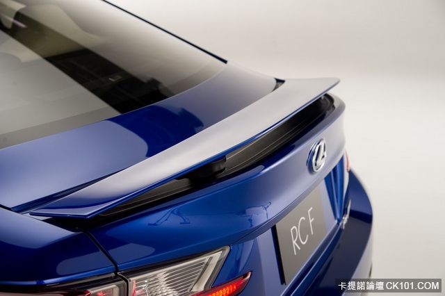 lexus-rc-f-coupe-37-1_0.jpg