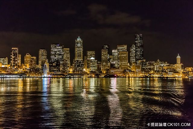 seattle at night.jpg