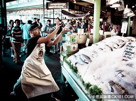 pike place fish market.jpg