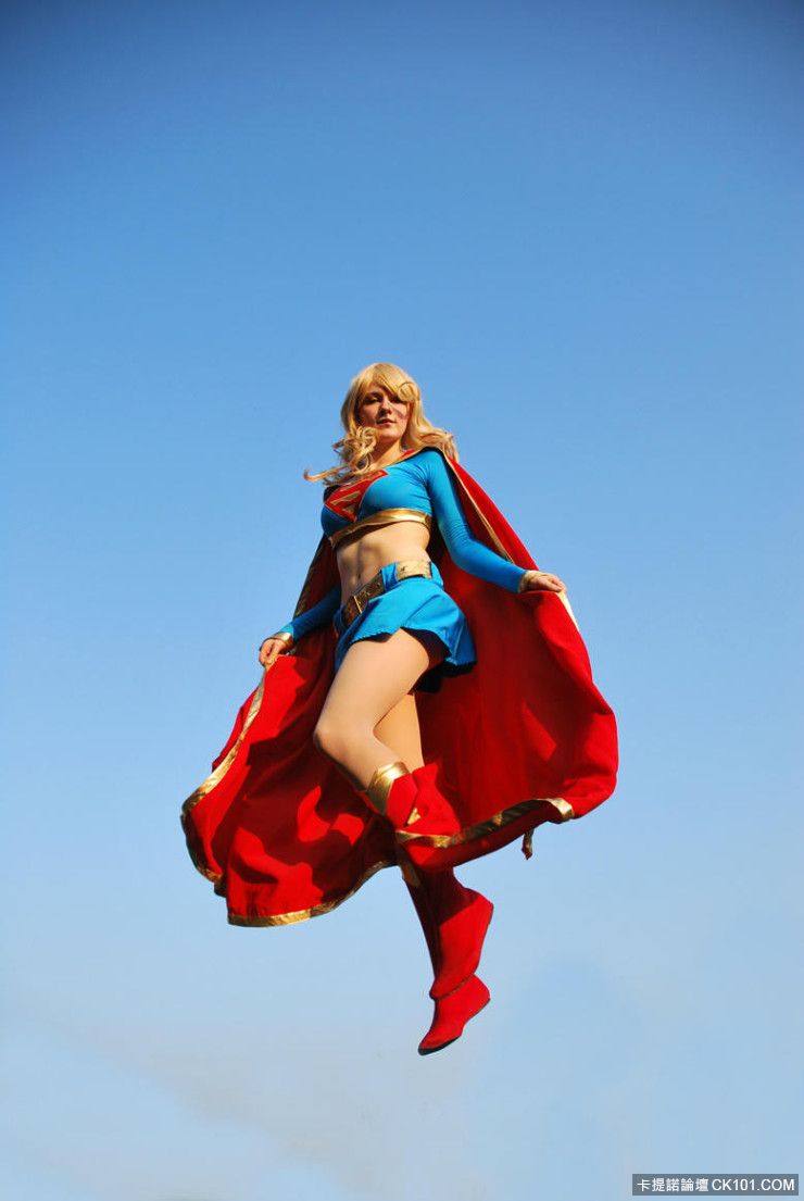 super-girl-05-740x1105.jpg