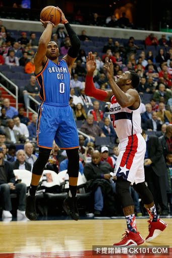 Russell Westbrook(左)與John Wall.jpg