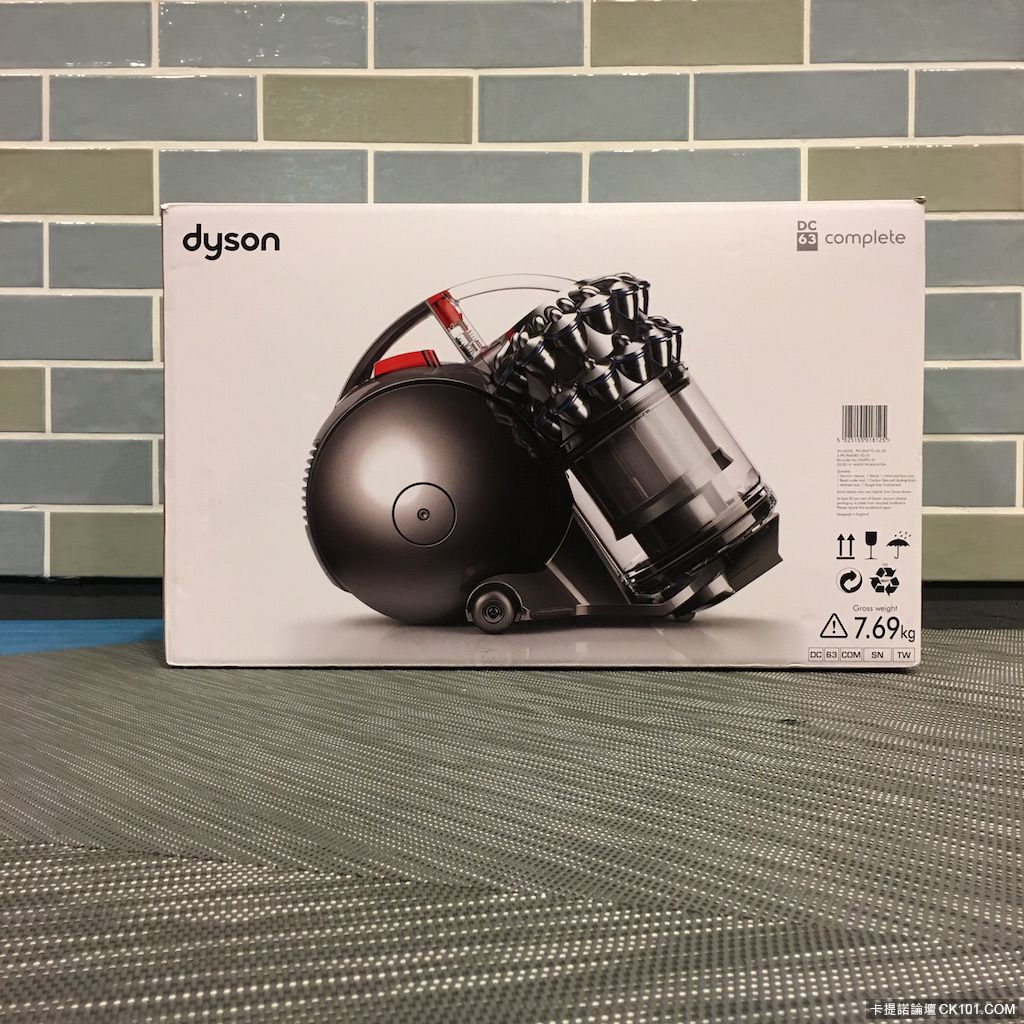 dyson DC63數位馬達圓筒式吸塵器(市值,500)_1.JPG