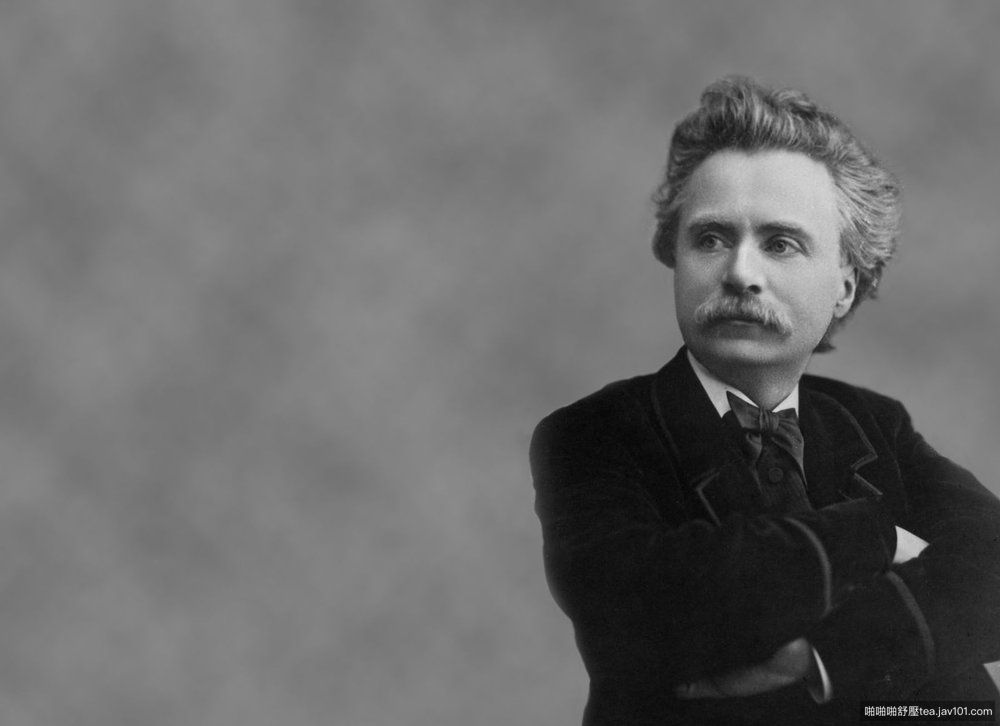 31 Edvard_Grieg.jpg