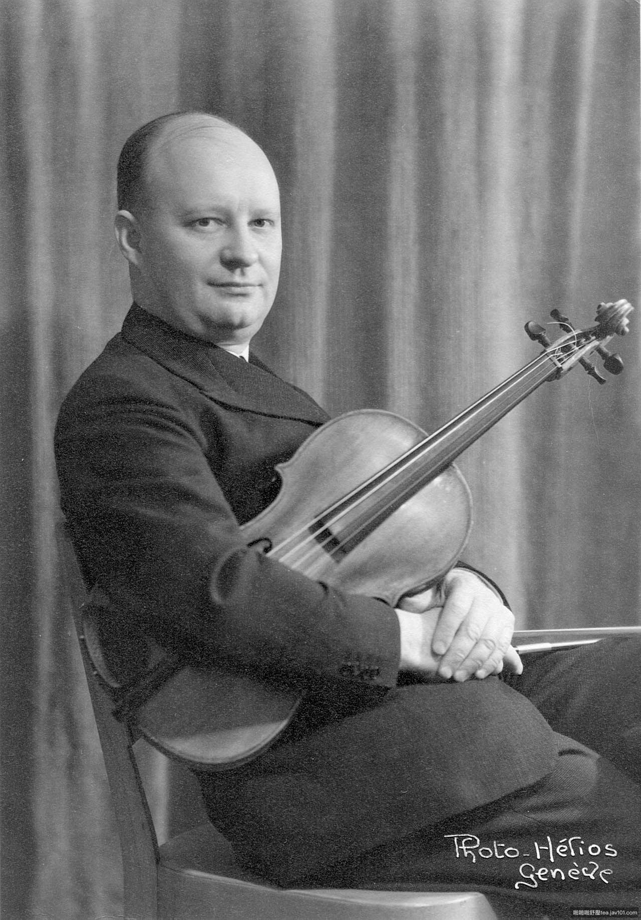 33 Paul Hindemith.jpg