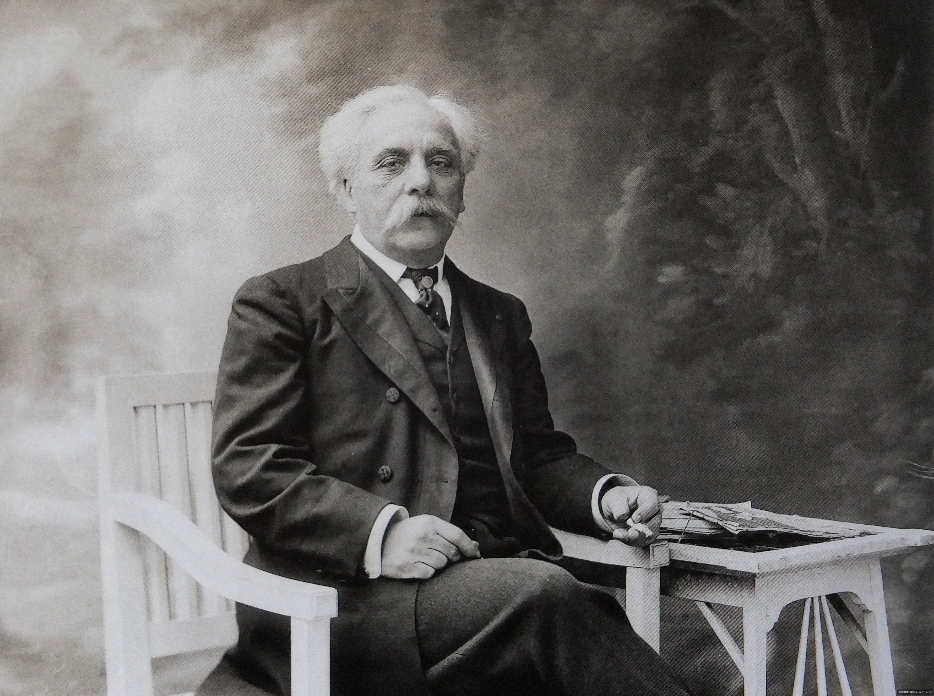 41 Gabriel_Fauré_1905.jpg