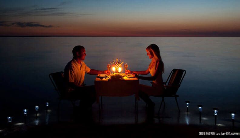 13-very-romantic-dinner-date-ideas-for-two (1)_8b3a62.jpg