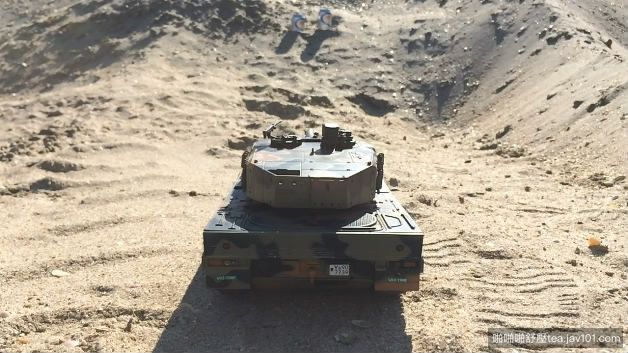 RC tank shootin[00_01_36][20171202-153210-0].JPG