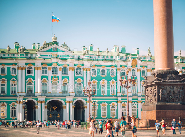 57986854-hermitage-museum-and-alexander-column-in-st-petersburg.jpg