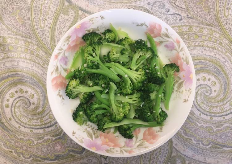 簡單的蒜香花椰菜-食譜成品照片.jpg