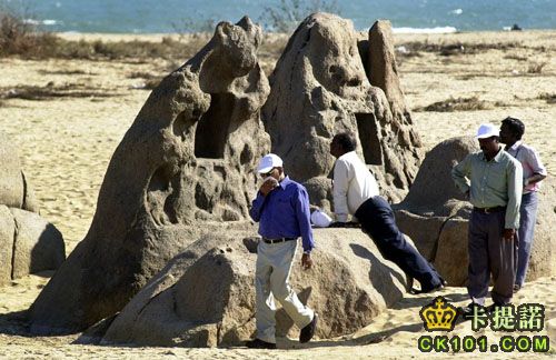 印度考古學家星期四開始水下發掘海底古城馬哈巴利普蘭，期望揭開更多歷史謎團 ... ...