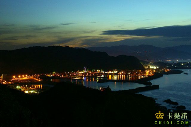 黃昏的港口.jpg