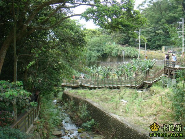 已經快接近承天寺囉