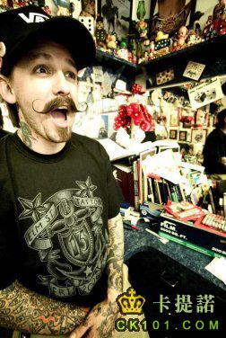 Oliver-Pecker-1.jpg