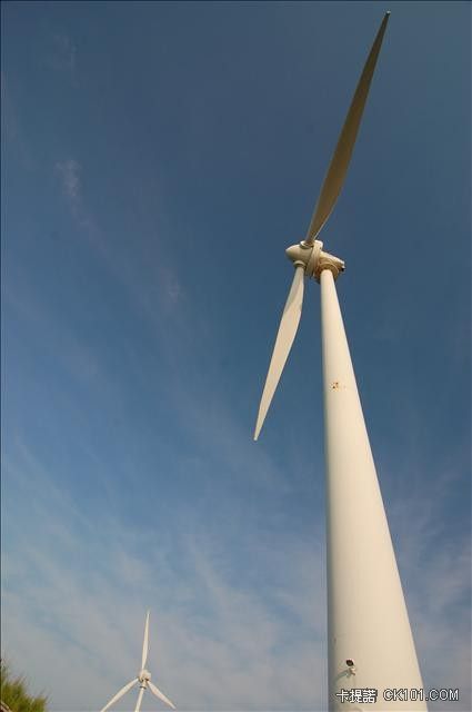 中屯風車：有著東北季風的這兒，有個風力發電是很重要的一環第五站 ★隘門沙灘：看著旁邊停了好幾台的遊覽車  就  ...