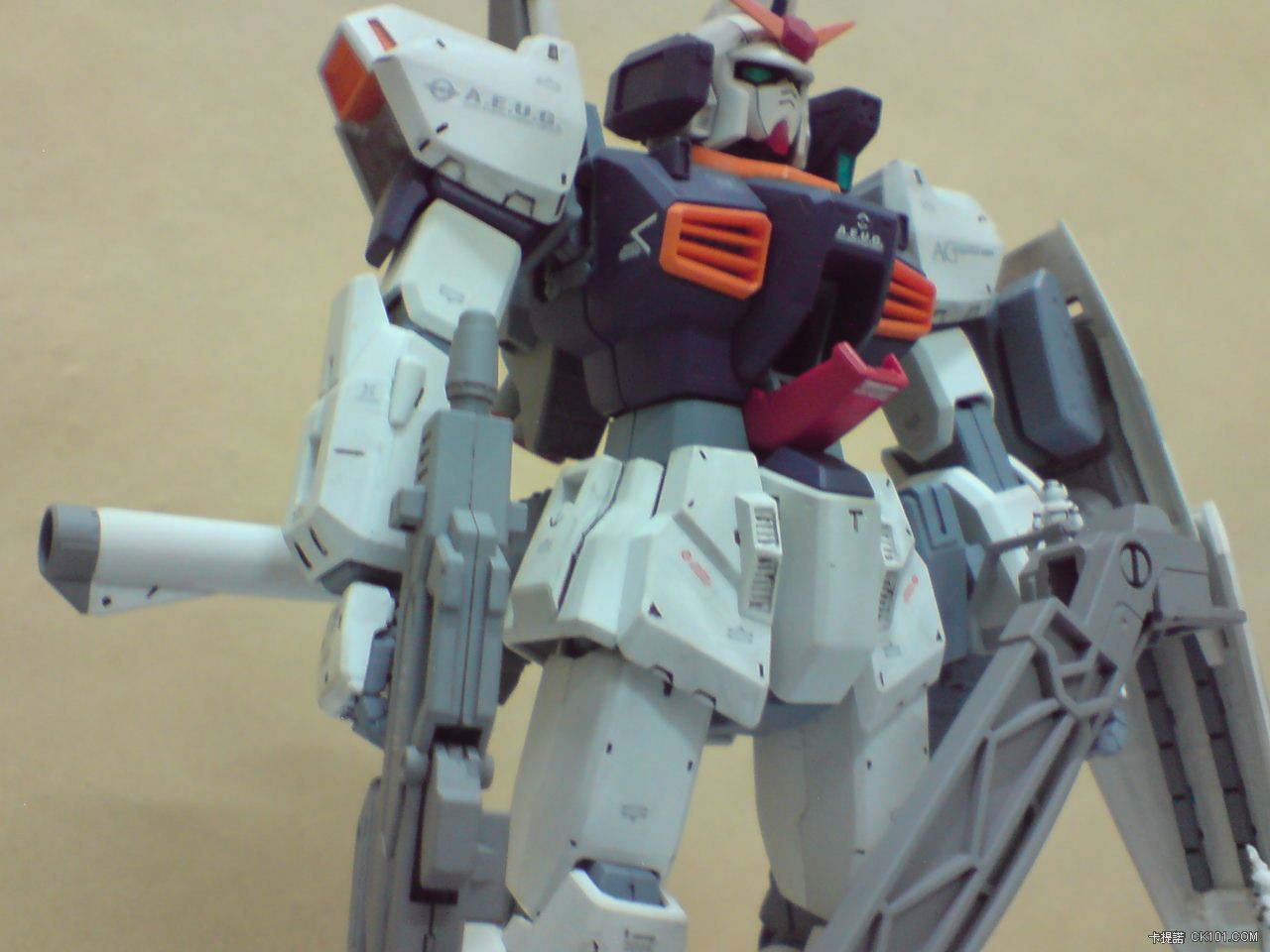 RX-178右側照.JPG