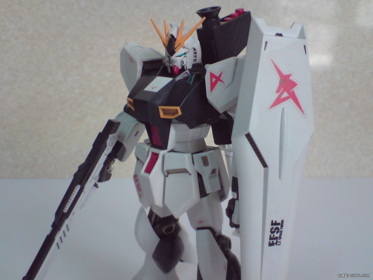 HG RX-93正面二.JPG