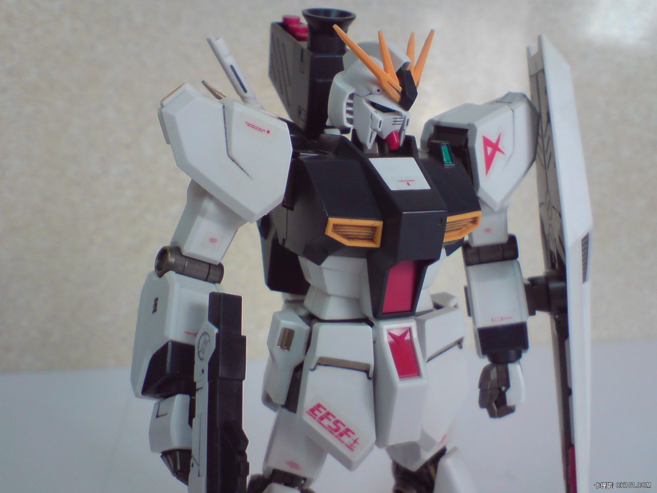 HG RX-93正面四.JPG