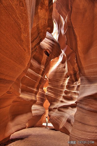 399px-USA_10096-7-8_HDR_Antelope_Canyon_Luca_Galuzzi_2007.jpg