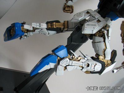 Strike Freedom III 003.jpg