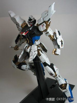 Strike Freedom III 002.jpg