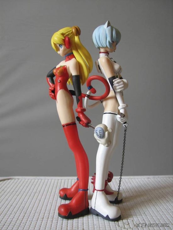 hot_female_anime_figures_19.jpg