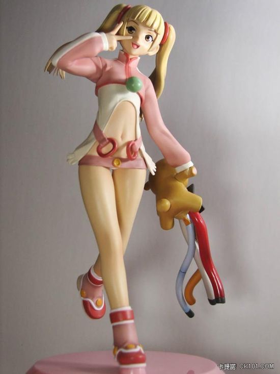 hot_female_anime_figures_01.jpg