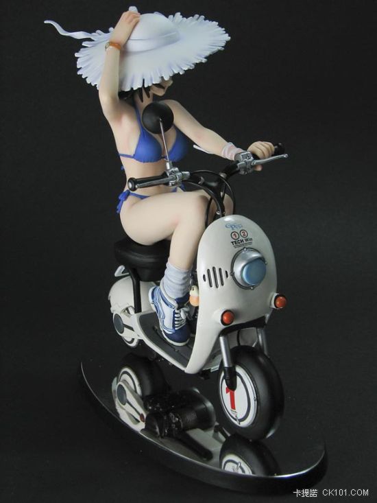 hot_female_anime_figures_32.jpg