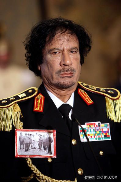 20110307-colonel-gaddafi-1.jpg