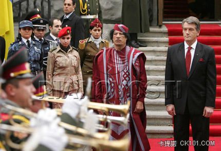 20110307-colonel-gaddafi-13.jpg