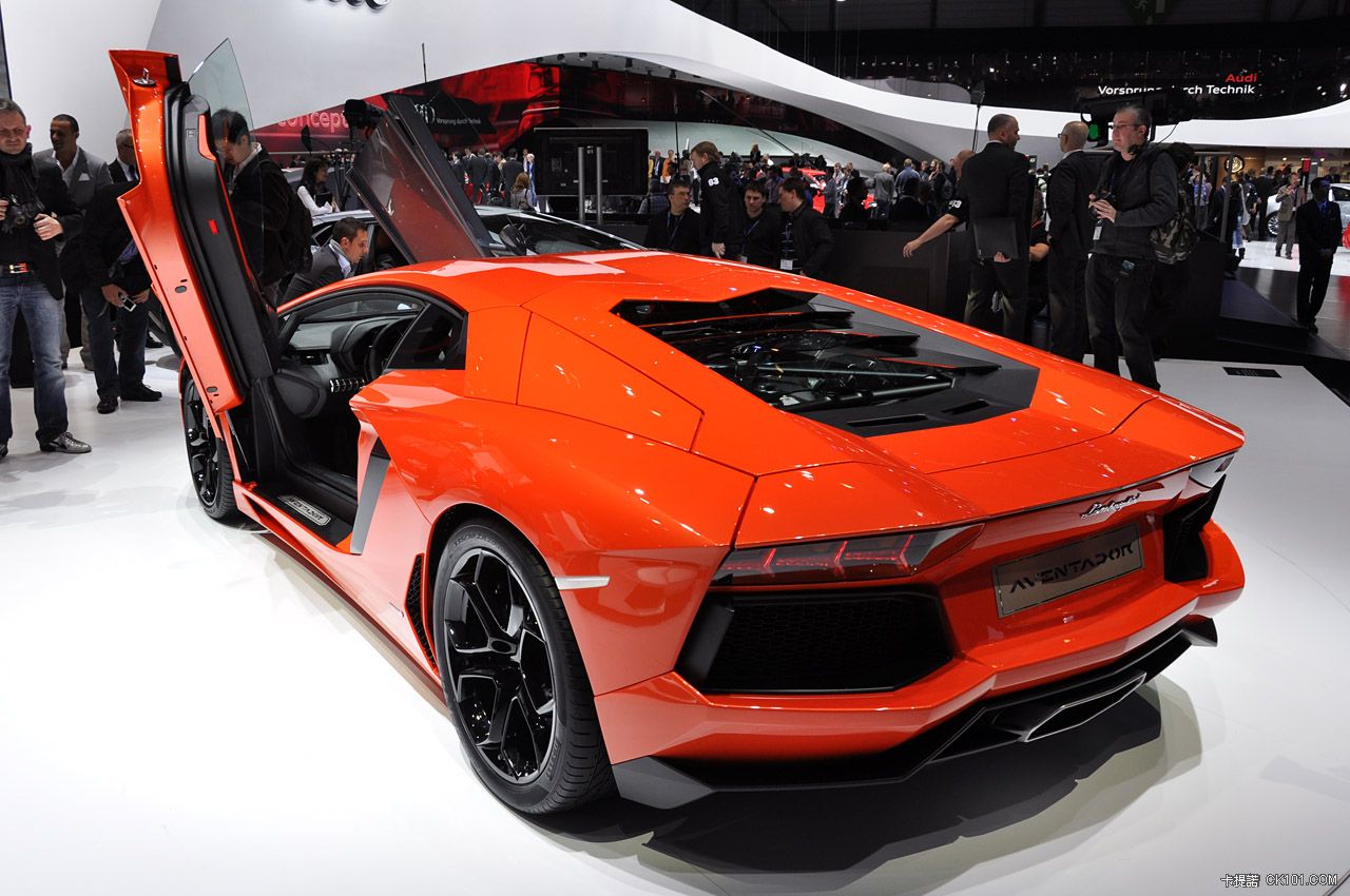 06-lamborghini-aventador-lp700-4-geneva.jpg