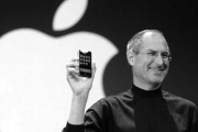 蘋果創始人賈伯斯去世11週年，CEO庫克發文紀念
