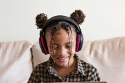 提升孩子學習力的得力助手：5款聽力保護兒童耳機推薦