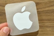 買iPhone必送「蘋果貼紙」真實用途曝光！