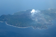 地球動得很厲害！日本火山島一天狂震131次