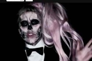 Lady GaGa新歌MV首曝光 網友看完嚇瘋